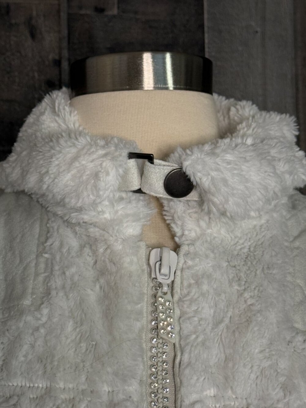 Powder River Outfitters faux fur vest small glam rhinestones western winter - Picture 4 of 11